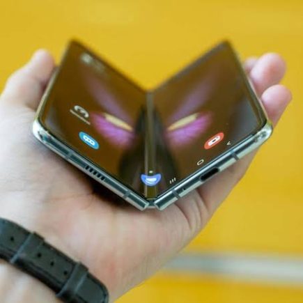 Akhirnya Selesai: 5 Tahun Pakai Smartphone Lipat – Yang Awet Cuma 1 Merek, Sisanya Mimpi Buruk