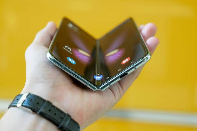 Akhirnya Selesai: 5 Tahun Pakai Smartphone Lipat – Yang Awet Cuma 1 Merek, Sisanya Mimpi Buruk
